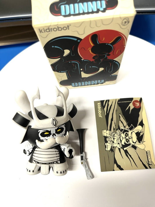 Kidrobot Dunny 2012 White Tanegaru GID by Jon-Paul Kaiser 3" vinyl figure 1/20