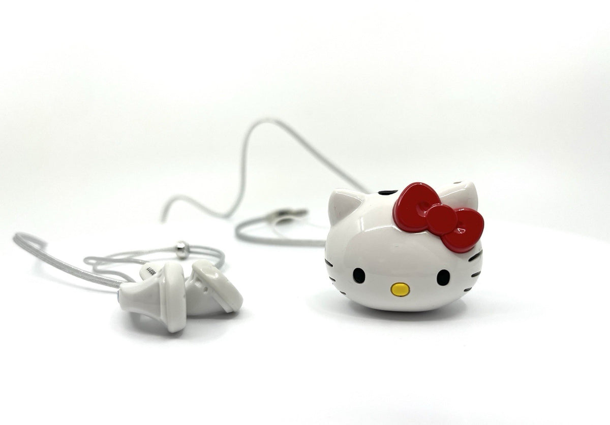Hello Kitty Digital MP3 Player Bundle – 2011 Sanrio Sakar, New in Box