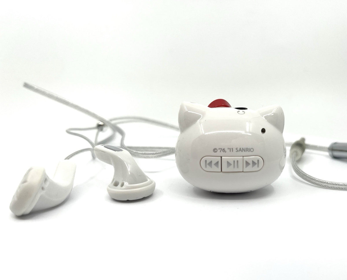 Hello Kitty Digital MP3 Player Bundle – 2011 Sanrio Sakar, New in Box