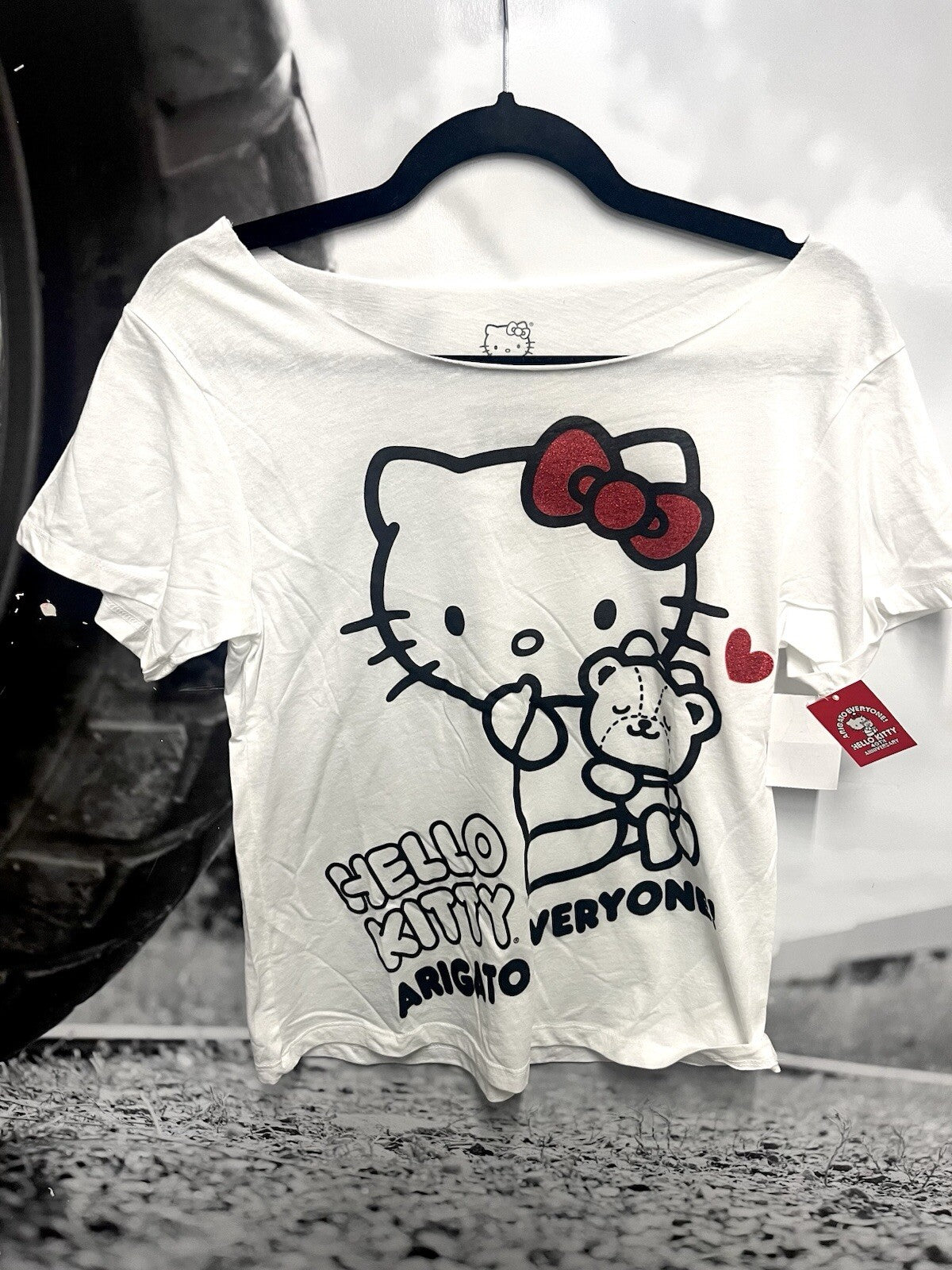 Hello kitty 40th Aniv  Sanrio characters Kawaii Wht Shoulder  NEW W/tag M