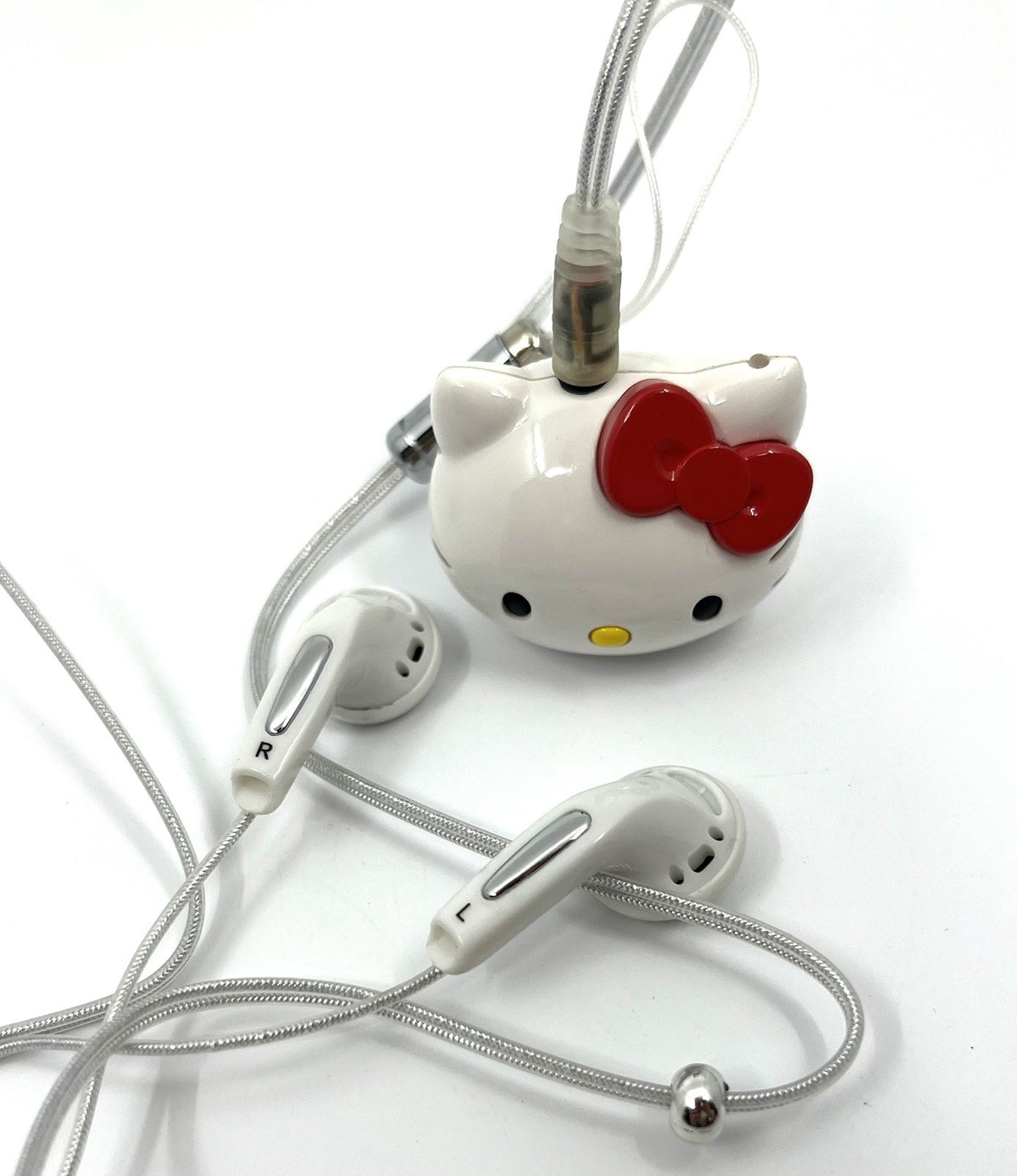 Hello Kitty Digital MP3 Player Bundle – 2011 Sanrio Sakar, New in Box