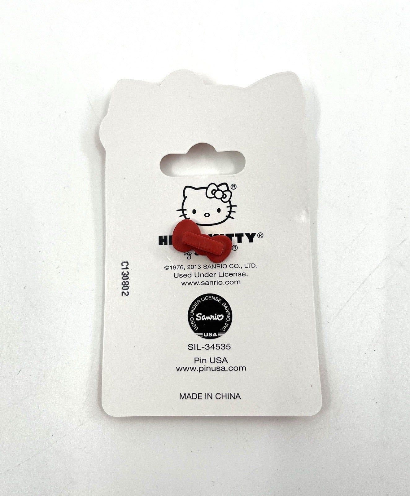 Hello Kitty Christmas Pin 2013 Sanrio x Pin USA New on Card Collector Grade