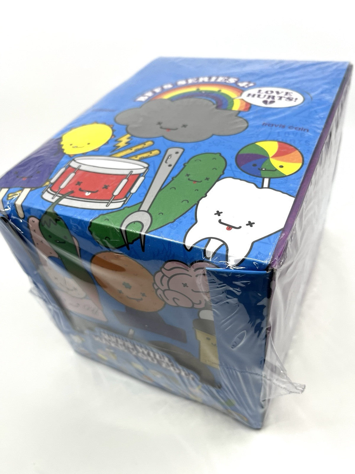 A CASE Of BFF SERIES(24) FULLSET DESIGNER VINYL3" KIDROBOT TRAVIS CAIN UNOPENED