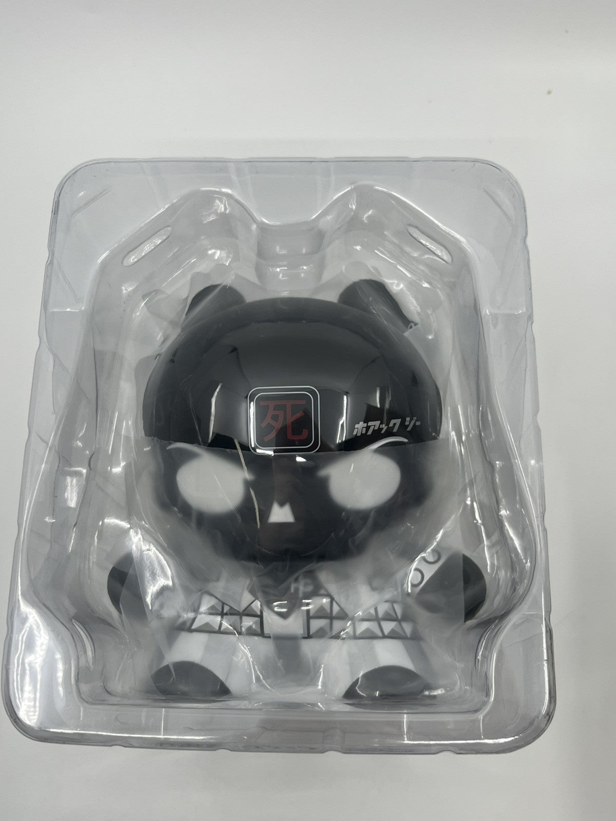 KIDROBOT DUNNY 8" HUCK GEE Skullhead BLACK 2014 300pcs BRAND NEW -vinyl